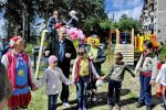 Депутаты Первоуральска организовали детские праздники на новых спортивных площадках Депутаты Первоуральска организовали детские праздники на новых спортивных площадках