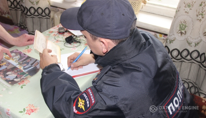 Полицейские Первоуральска на страже семейного благополучия населения Полицейские Первоуральска на страже семейного благополучия населения