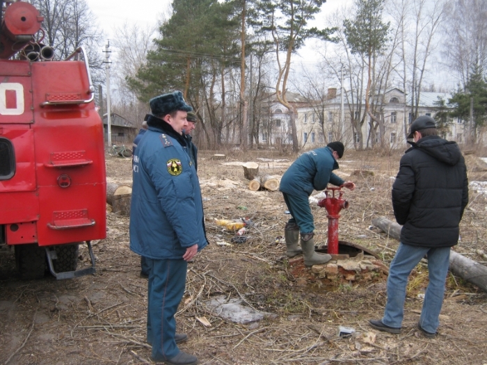 В Первоуральске проверены источники противопожарного водоснабжения