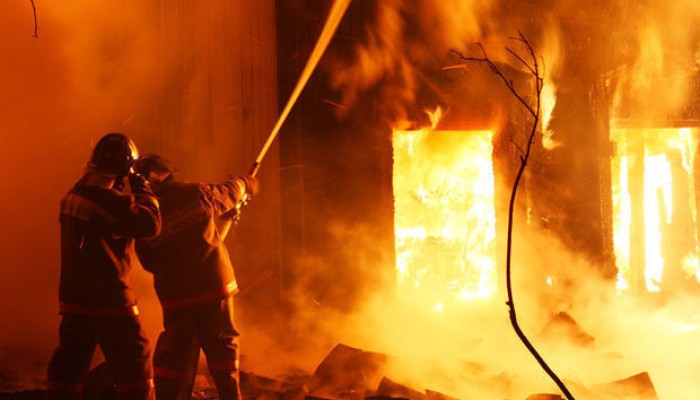 В Первоуральск при пожаре сгорел человек