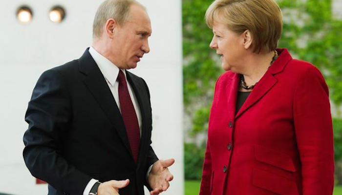 Путин обогнал Меркель по популярности в Чехии Путин обогнал Меркель по популярности в Чехии