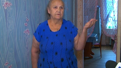 Жительница Первоуральска опасается, что в ее квартире обвалится потолок