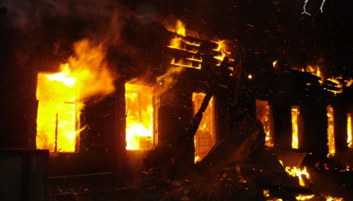 В деревне Трёка в результате пожара погиб 66-летний мужчина