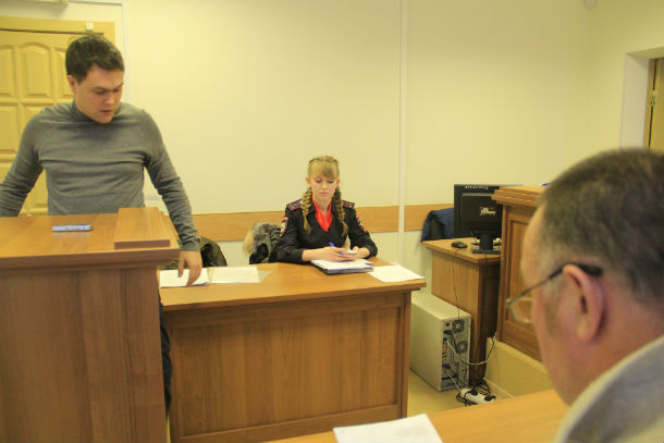 Первоуральский суд призвал сити-менеджера Дронова к ответу