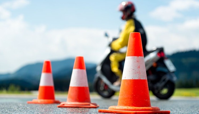 В Первоуральске мотоциклисты попробовали сдать экзамен по новому регламенту