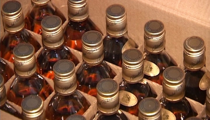Роспотребнадзор советуют первоуральцам быть начеку при покупке алкоголя в Новогодние праздники