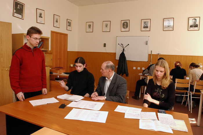 Первоуральские выпускники не смогут поступить в «Уральский гуманитарный институт»