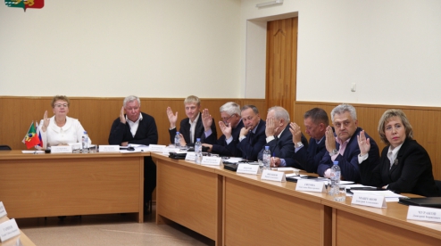Депутаты Первоуральска утвердят бюджет, устав и размещение рекламы