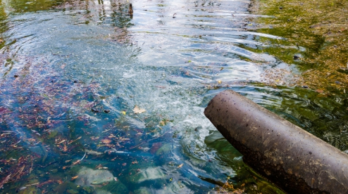 «Водоканал» Первоуральска сбрасывал загрязняющие сточные воды в Чусовую