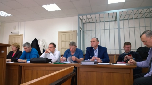 Семерых жителей Первоуральска судят за кражу труб с ПНТЗ