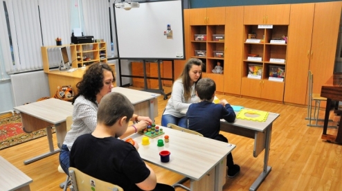 В школах Первоуральска появятся классы для особенных детей