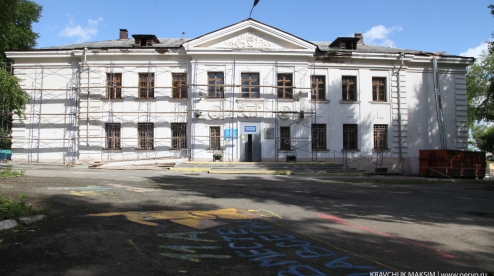 В трех школах Первоуральска стартовал капитальный ремонт