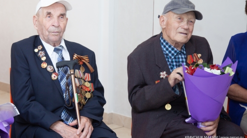 Фронтовикам из Первоуральска вручили медали в честь освобождения Белоруси от фашистов