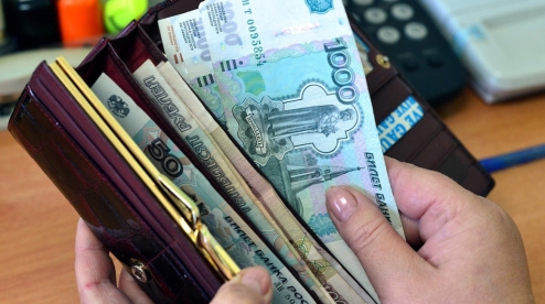 Жителям Первоуральска МРОТ в 2020 году повысят до 12 тысяч 130 рублей