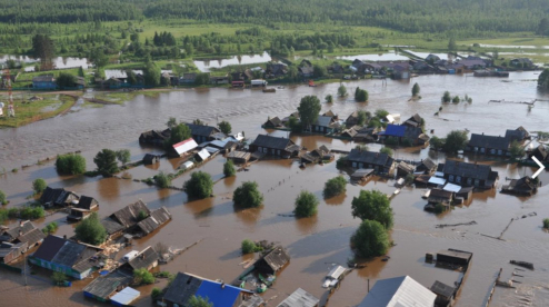 В Свердловской области из-за прорыва плотины затопило село