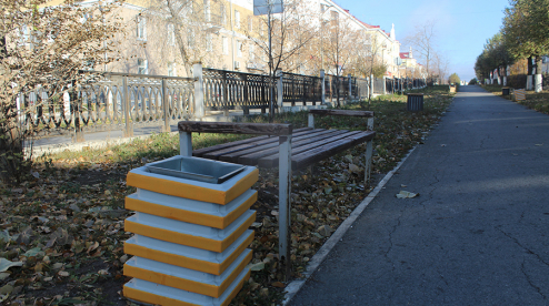 До конца октября на улицах Первоуральска появится 250 новых урн