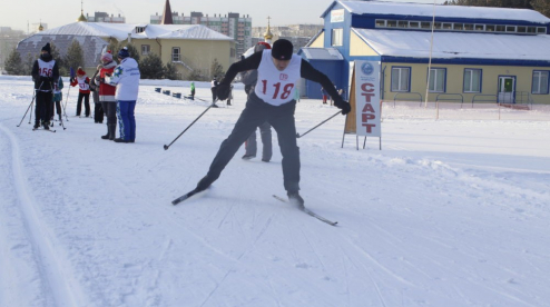 От 7 до 82 лет – возраст первоуральцев&#44; принявших участие в сдаче нормативов ГТО в беге на лыжах