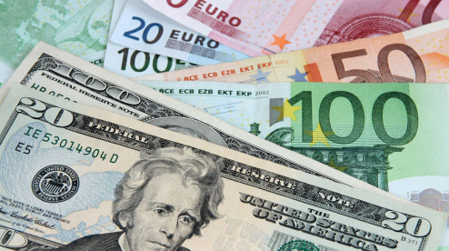 «Росбанк» начнет брать комиссию 0,5% в месяц за обслуживание валютных счетов физлиц
