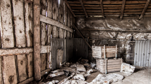 В Первоуральске чиновники шесть лет не могли убрать свалку у жилого дома