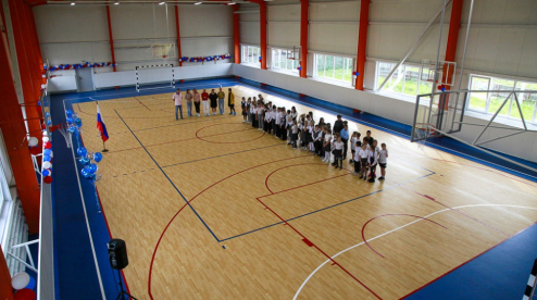В Первоуральске в школе №11 после большой реконструкции открыли спортзал